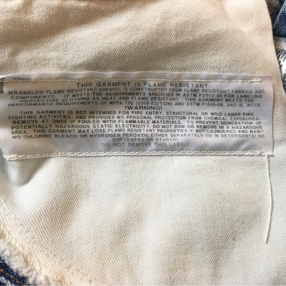 Wrangler Jeans Men Size 40x32 FR Fire Resistant Straight Leg Denim Blue Relaxed - Picture 13 of 14